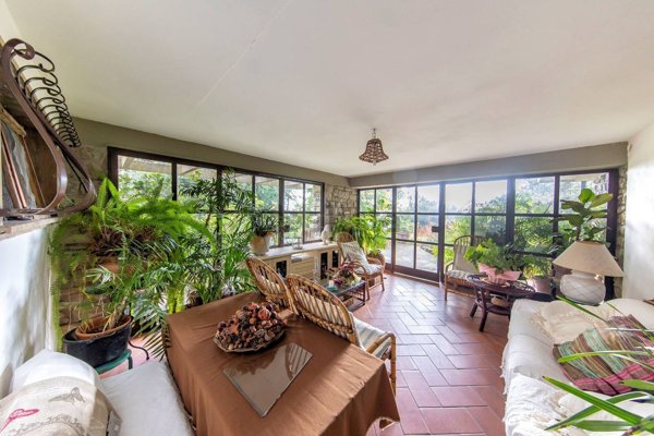 casa indipendente in vendita a Pescia