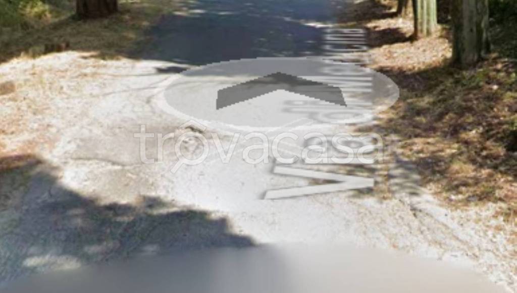 locale commerciale in vendita a Pescia in zona Medicina