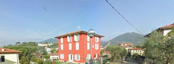 casa indipendente in vendita a Pescia