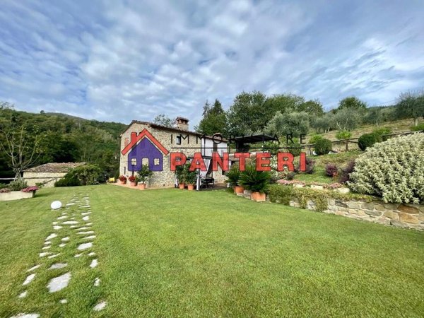 casale in vendita a Pescia