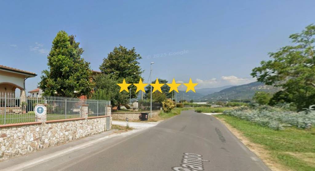 casa indipendente in vendita a Pescia