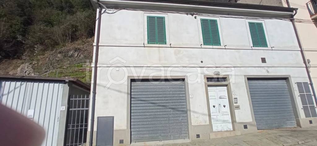 appartamento in vendita a Pescia in zona Pietrabuona