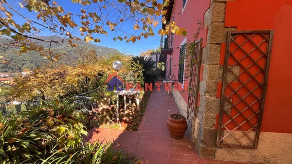 casale in vendita a Pescia