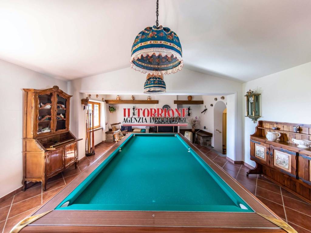 casa indipendente in vendita a Pescia