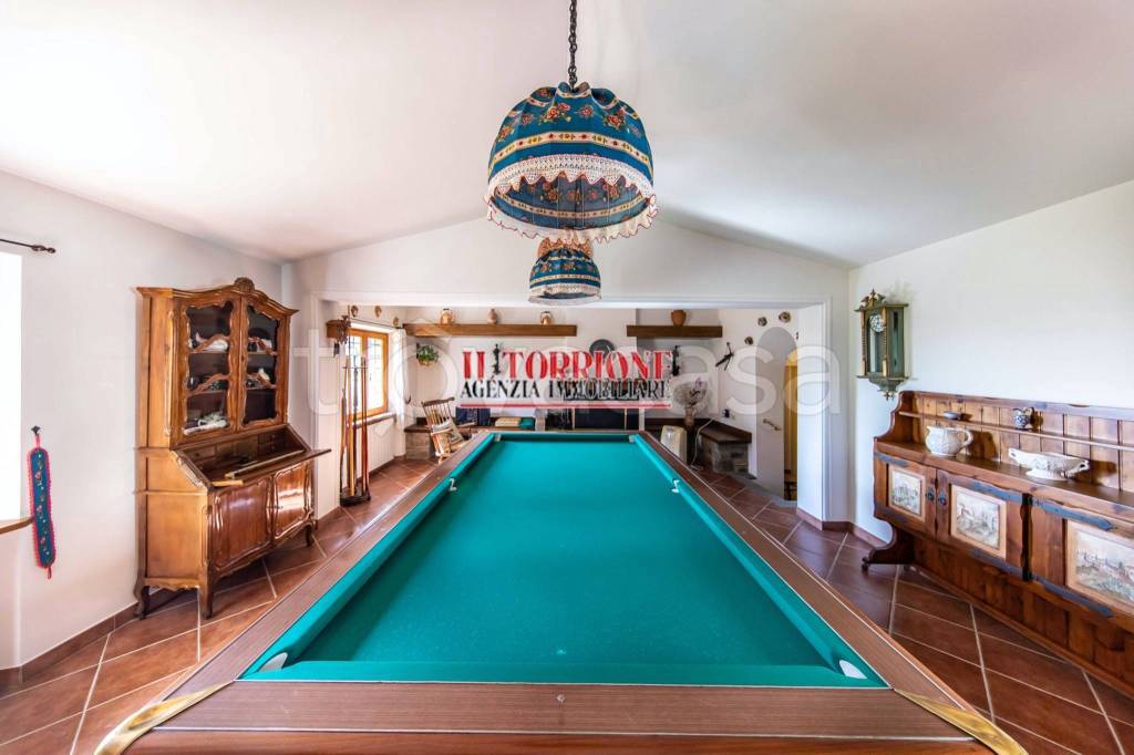 casa indipendente in vendita a Pescia