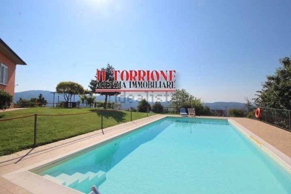 casa indipendente in vendita a Pescia in zona Pietrabuona