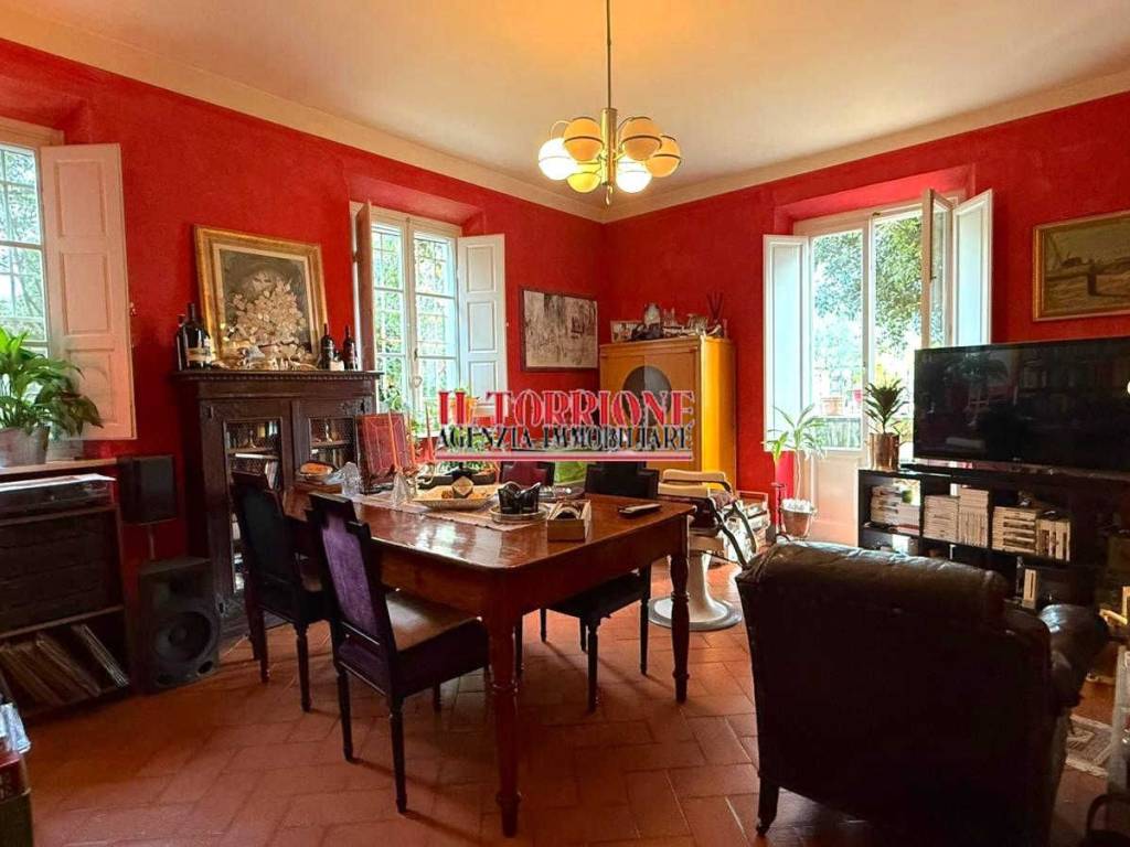 casa indipendente in vendita a Pescia in zona Collodi