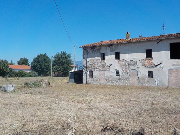 casale in vendita a Pescia