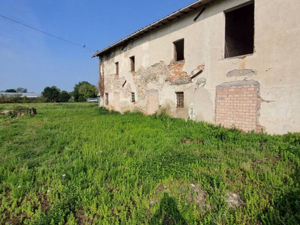 casa indipendente in vendita a Pescia in zona Pescia Morta