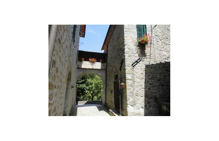 casa indipendente in vendita a Pescia in zona Stiappa