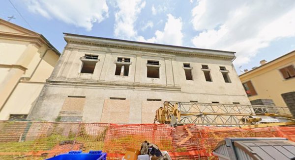 casa indipendente in vendita a Pescia