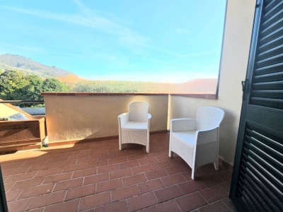 casa indipendente in vendita a Pescia in zona Collodi