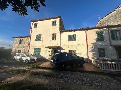 casa indipendente in vendita a Pescia in zona Pescia Morta