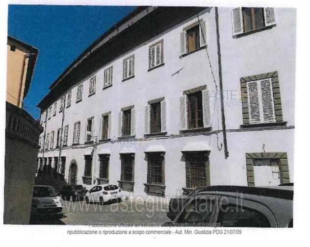 terreno edificabile in vendita a Pescia