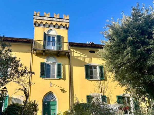 casa indipendente in vendita a Pescia in zona Collodi