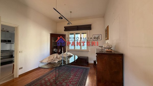 casa indipendente in vendita a Pescia