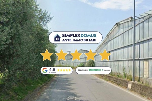 casa indipendente in vendita a Pescia