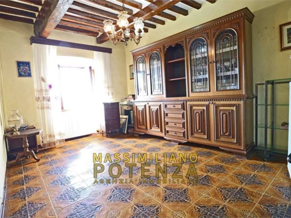 appartamento in vendita a Pescia in zona Vellano