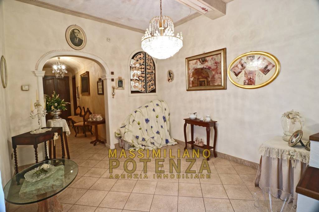 appartamento in vendita a Pescia