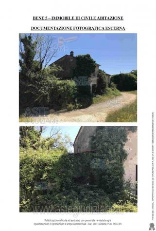 casa indipendente in vendita a Pescia