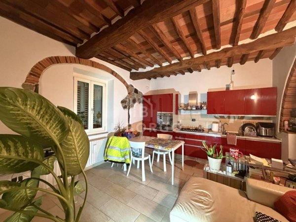 appartamento in vendita a Pescia in zona Collodi