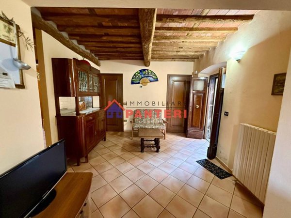 appartamento in vendita a Pescia in zona San Quirico