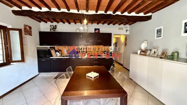 appartamento in vendita a Pescia in zona Veneri