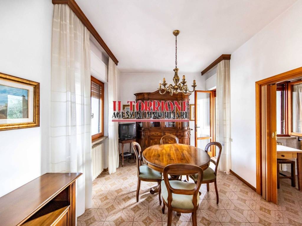 casa indipendente in vendita a Pescia