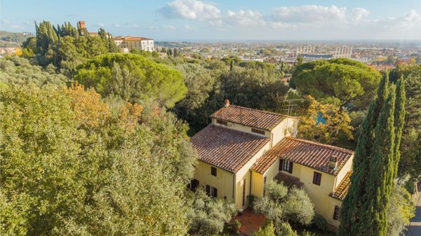 villa in vendita a Pescia