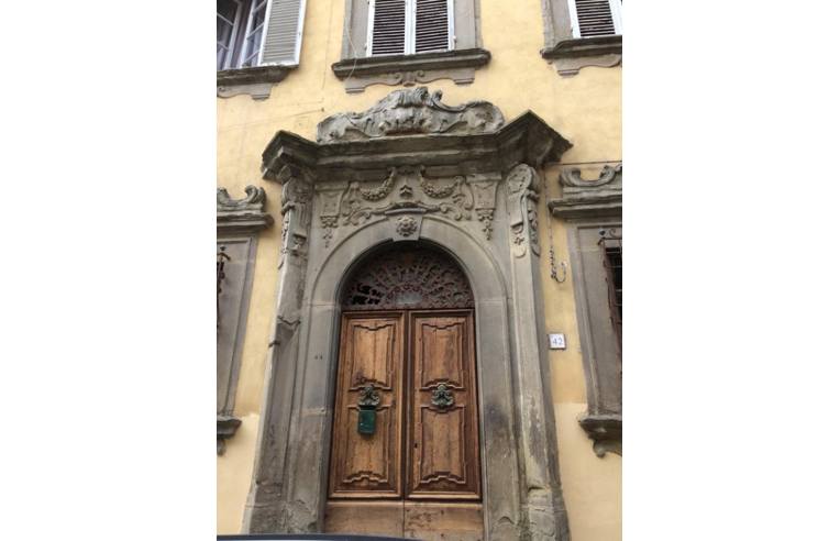 intera palazzina in vendita a Pescia in zona Pescia Morta