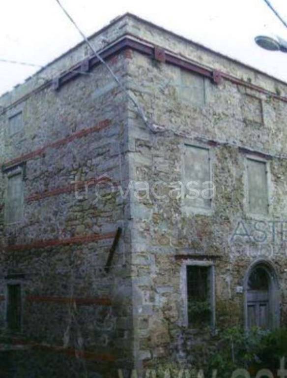 casa indipendente in vendita a Pescia in zona Stiappa