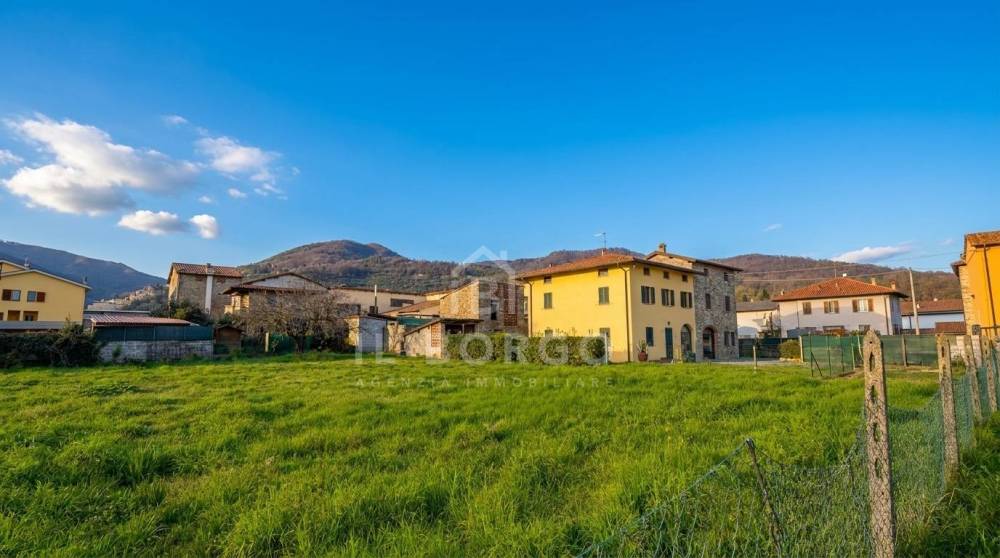 casa indipendente in vendita a Pescia in zona Collodi