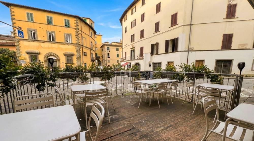 negozio in vendita a Pescia