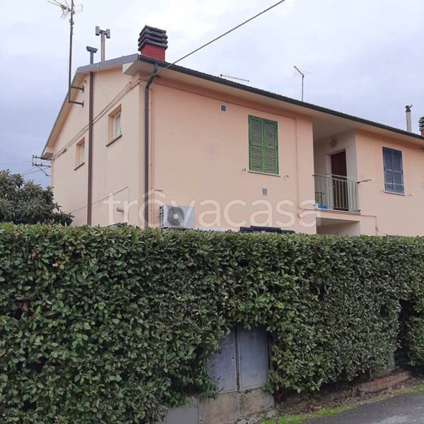 appartamento in vendita a Pescia in zona Castellare