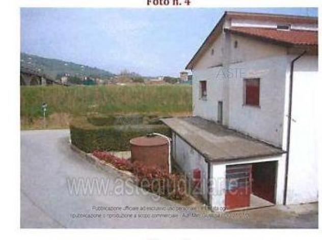 terreno edificabile in vendita a Pescia