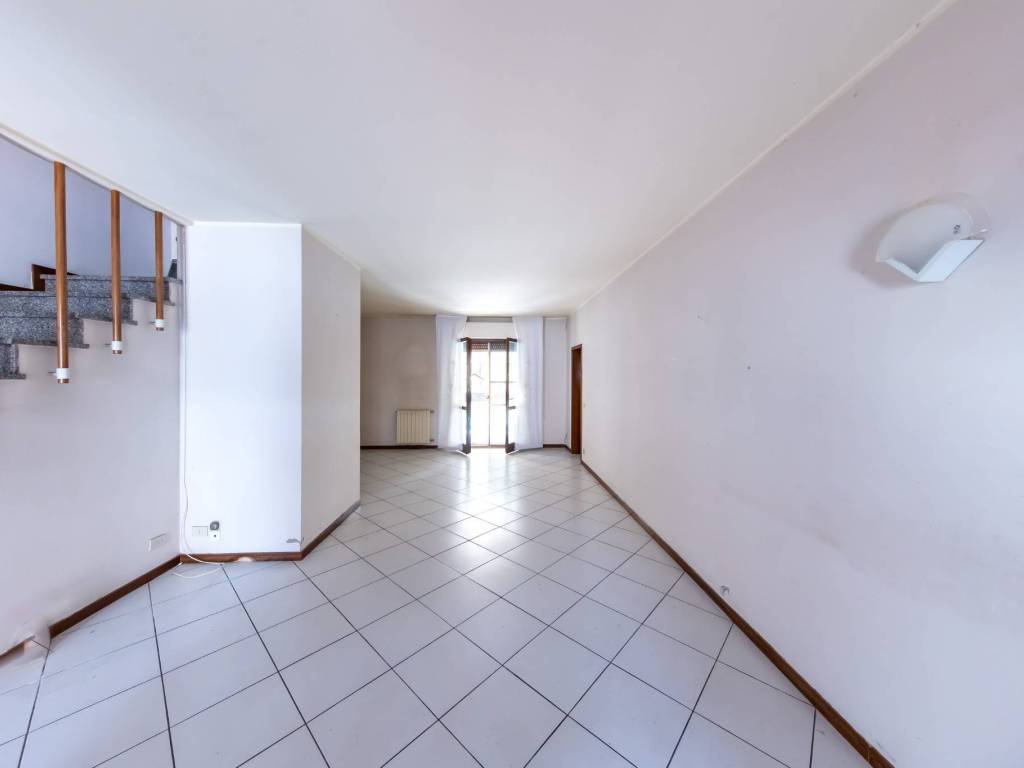 casa indipendente in vendita a Pescia