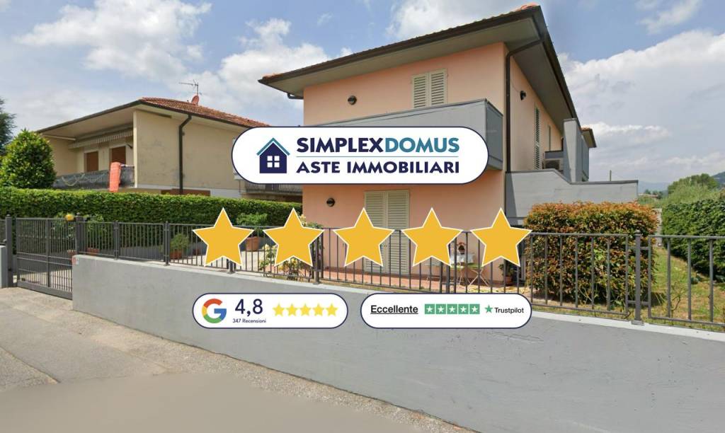 casa indipendente in vendita a Pescia in zona Zei