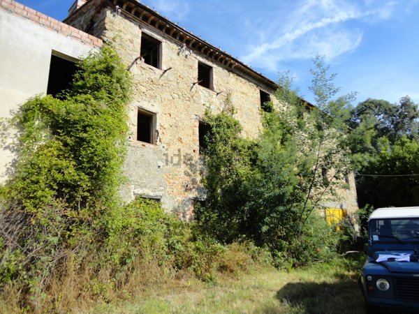 casale in vendita a Pescia