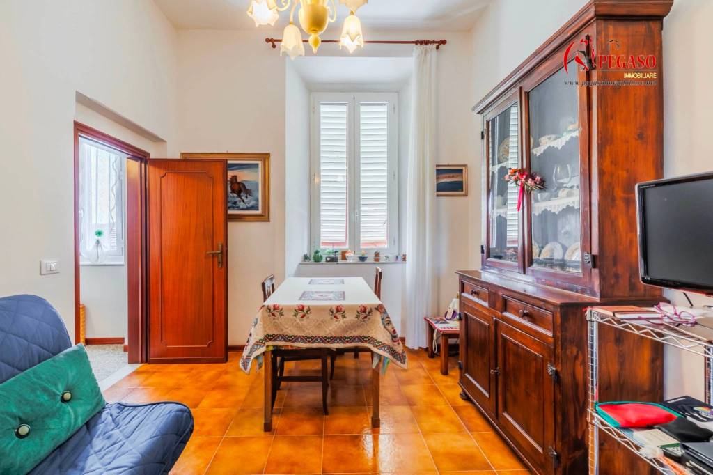 appartamento in vendita a Pescia in zona Collodi