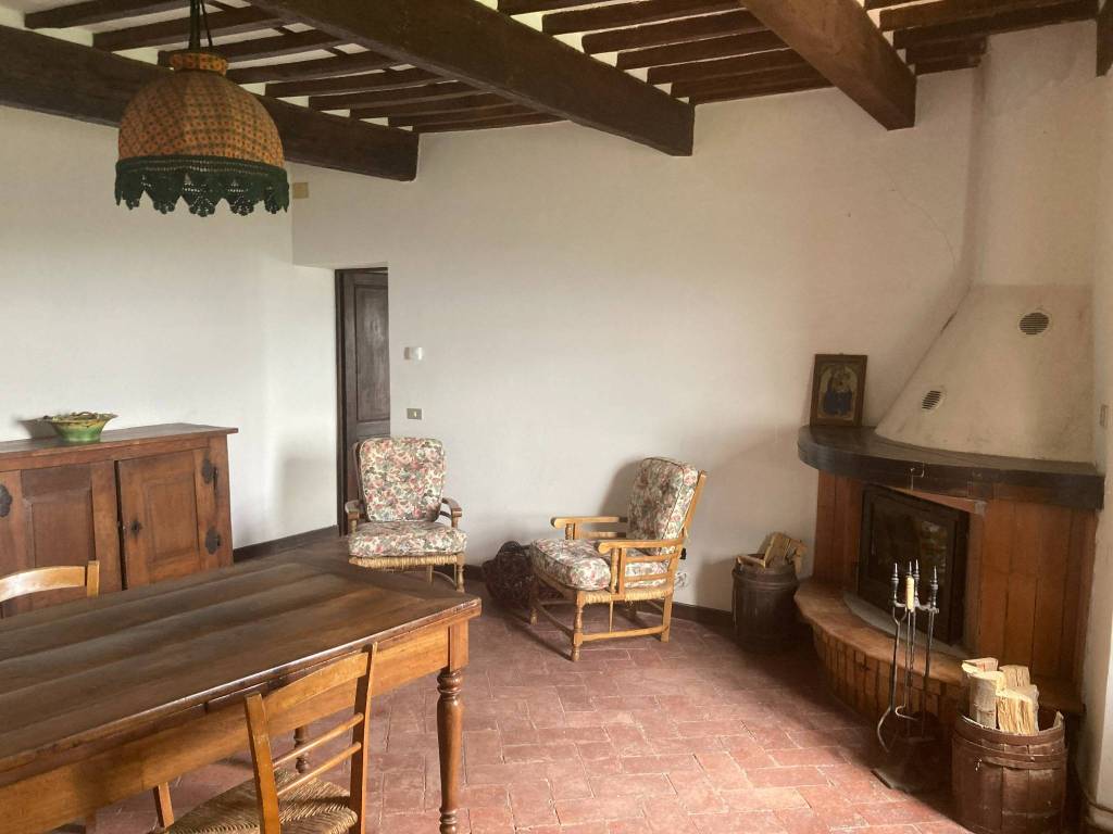 appartamento in vendita a Pescia in zona Vellano