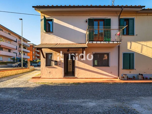 casa indipendente in vendita a Pescia in zona Pescia Morta