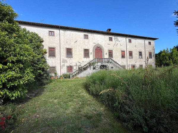 villa in vendita a Pescia
