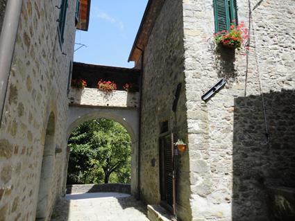 casa indipendente in vendita a Pescia in zona Stiappa