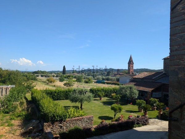 casa indipendente in vendita a Pescia in zona Collodi