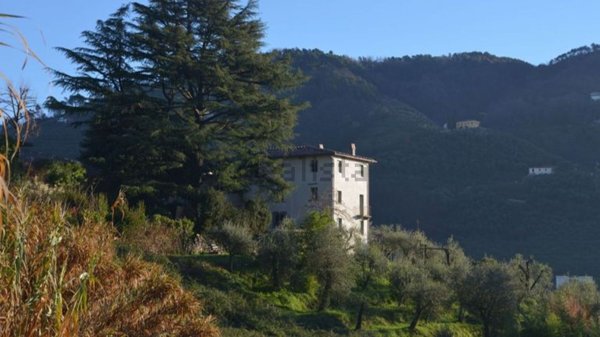 casale in vendita a Pescia