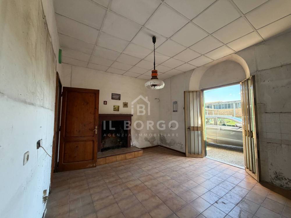 casa indipendente in vendita a Pescia in zona Macchie di San Piero