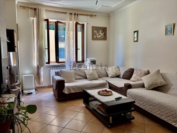 appartamento in vendita a Pescia in zona Castellare