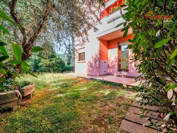 appartamento in vendita a Pescia in zona Castellare