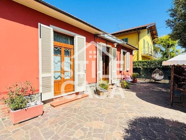 casa indipendente in vendita a Pescia in zona Collodi