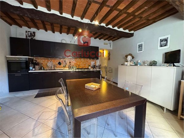 appartamento in vendita a Pescia in zona Veneri